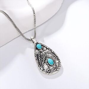 Western Necklace Turquoise Feather Charm Pendant Silver Tone NWOT